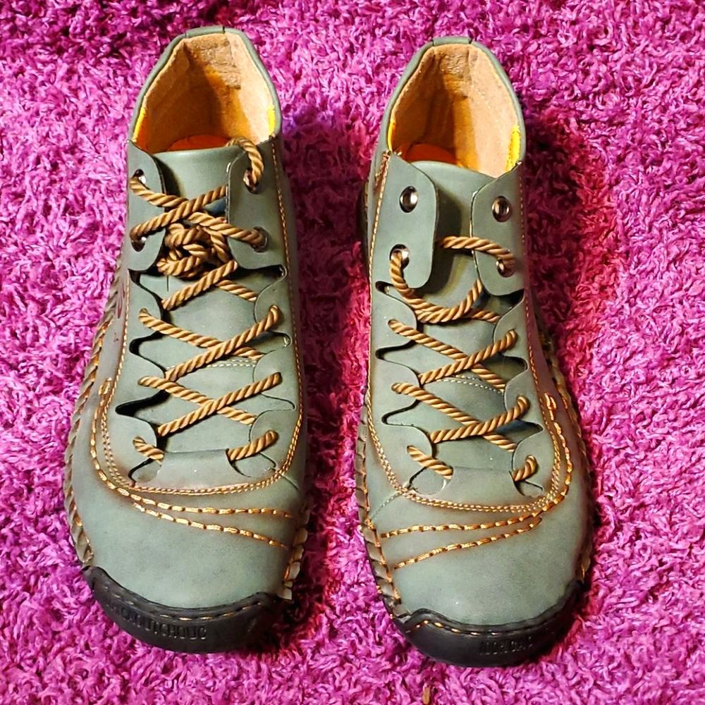 Ladies Shoes